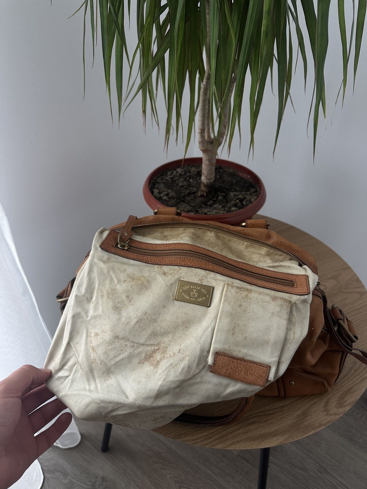 Bally Vintage Leather Bally Brown Shoulders Faded Bag Size ONE SIZE - 15 Thumbnail