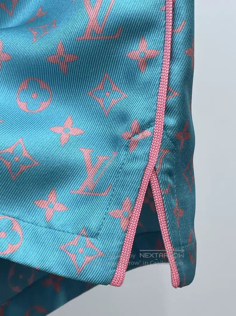 Louis Vuitton Louis Vuitton 25 New Old Flower Full Print Silk Shorts Size US 44 / EU 60 - 4 Thumbnail