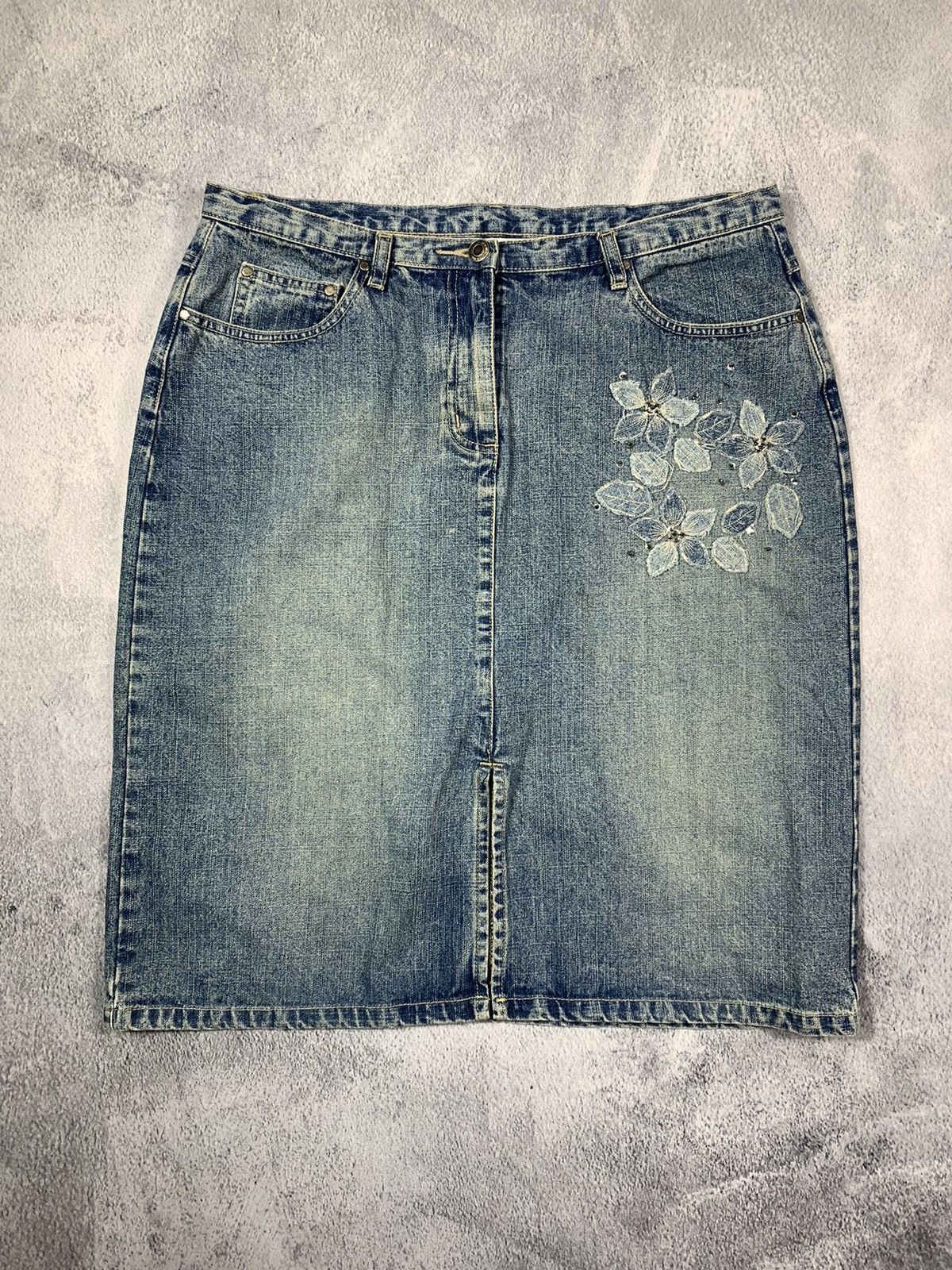 Japanese Brand × Vintage Vintage 90s Denim midi skirt faded streetwear style size 33 Size 33" - 1 Thumbnail