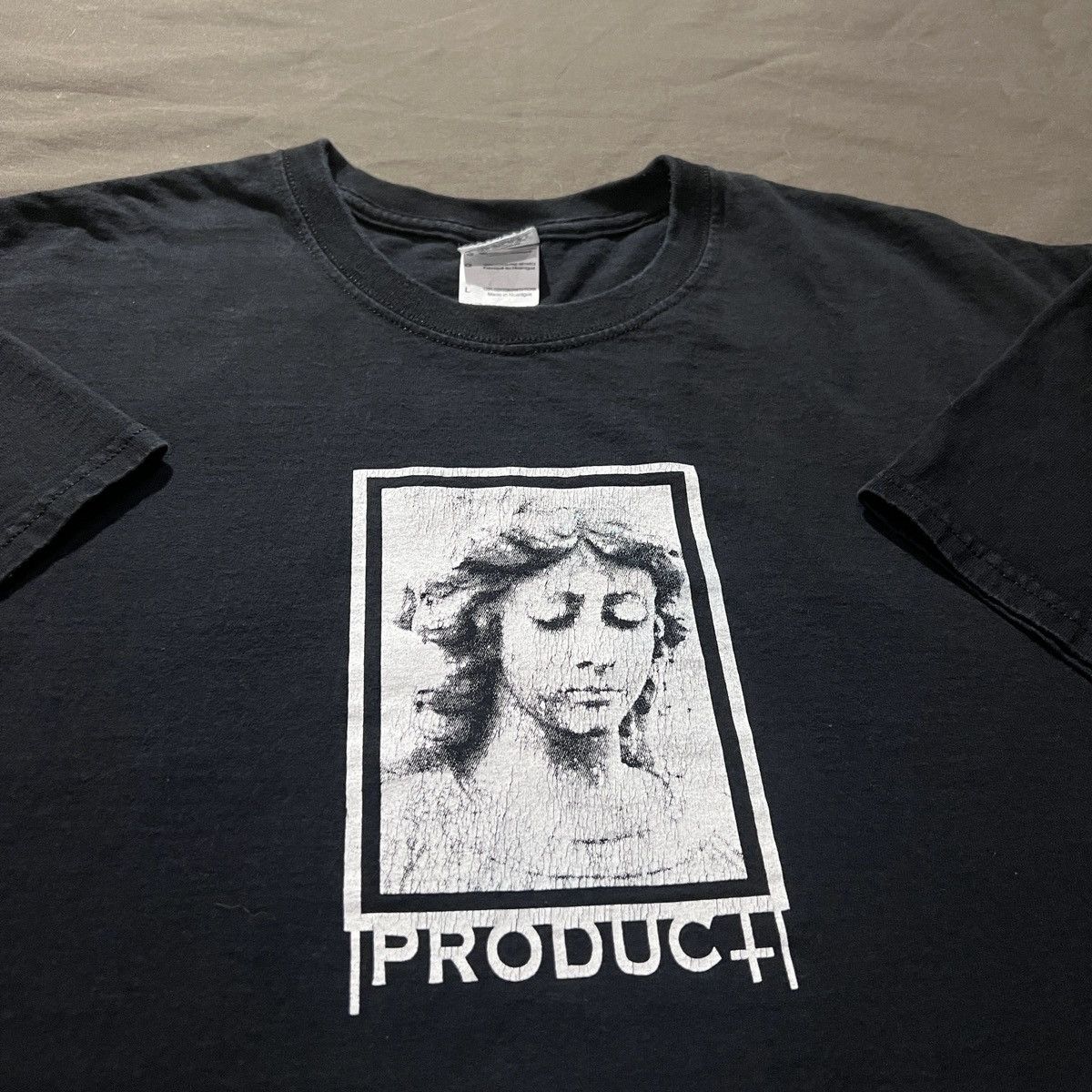 Vintage Vintage Y2K EVERY GOD IS A GRAVEYARD Jesus Holy Bible Tee Size US L / EU 52-54 / 3 - 4 Thumbnail