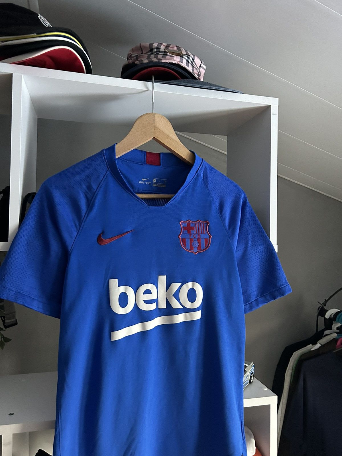 Nike Barcelone Nike Training Shirt 2019-20 Size US S / EU 44-46 / 1 - 2 Thumbnail