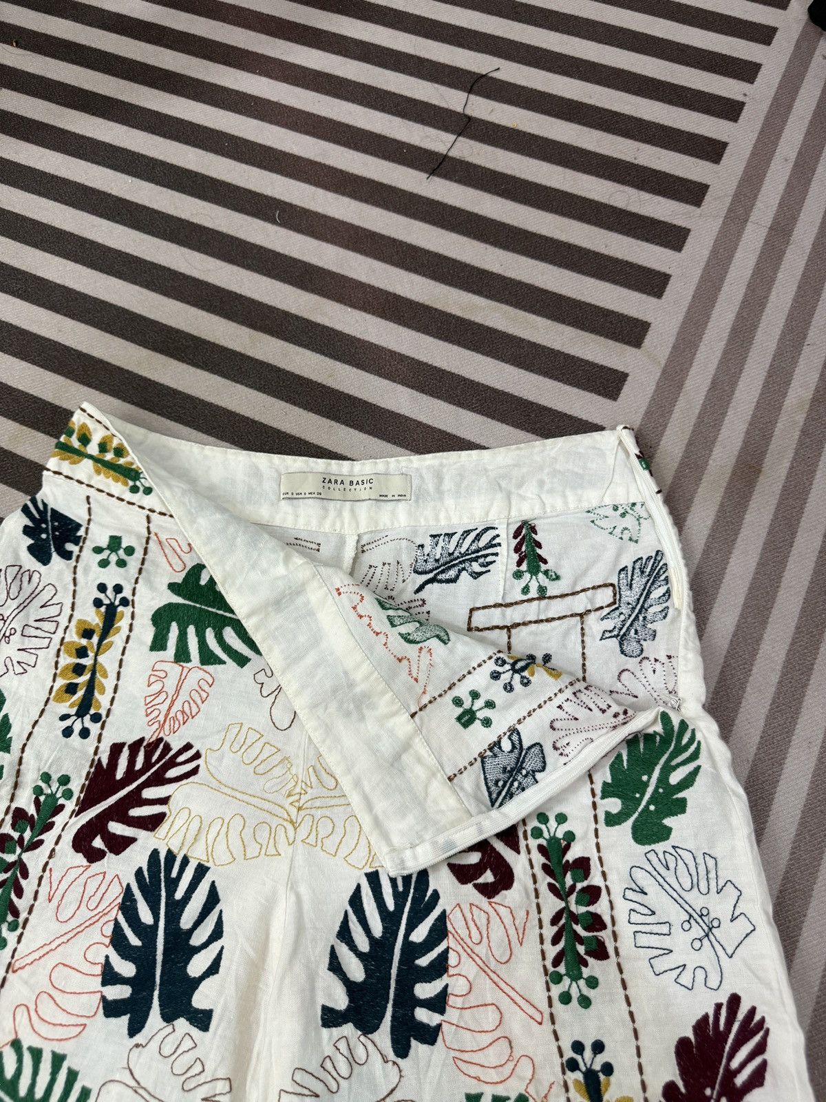 Zara 🔥🔥🔥ARCHIVE ZARA EMBROIDERY FLORAL PANTS Size 30" / US 8 / IT 44 - 4 Thumbnail