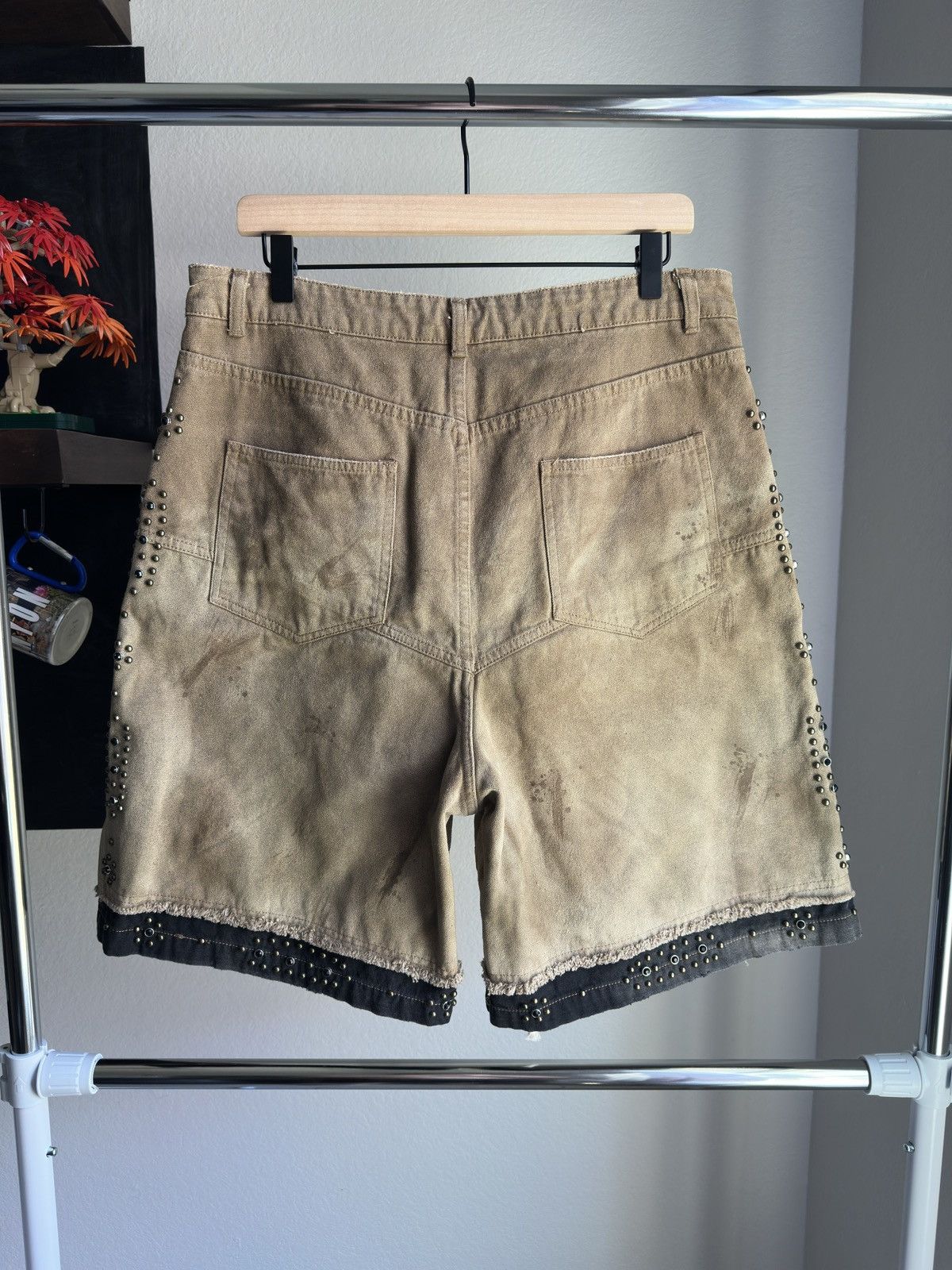 Vale Vale Cream Studded Double Jorts Size US 30 / EU 46 - 2 Thumbnail