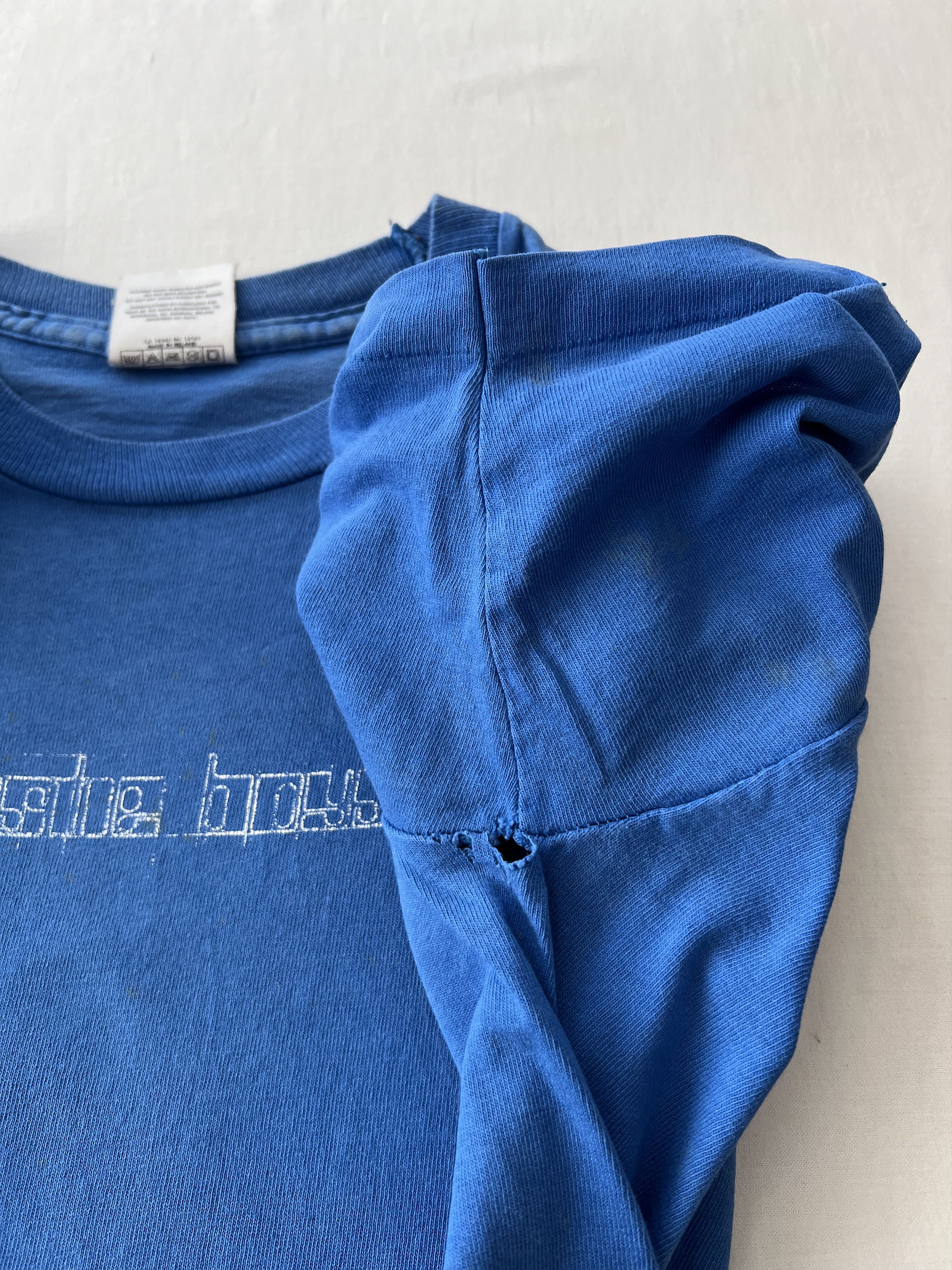 Band Tees Vintage 90s Beastie Boys Hello Nasty Blue T-shirt Size US L / EU 52-54 / 3 - 10 Thumbnail
