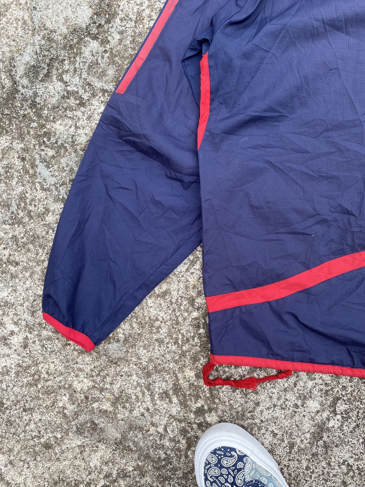 Adidas Vintage Adidas Pullover Windbreaker Size US L / EU 52-54 / 3 - 11 Thumbnail
