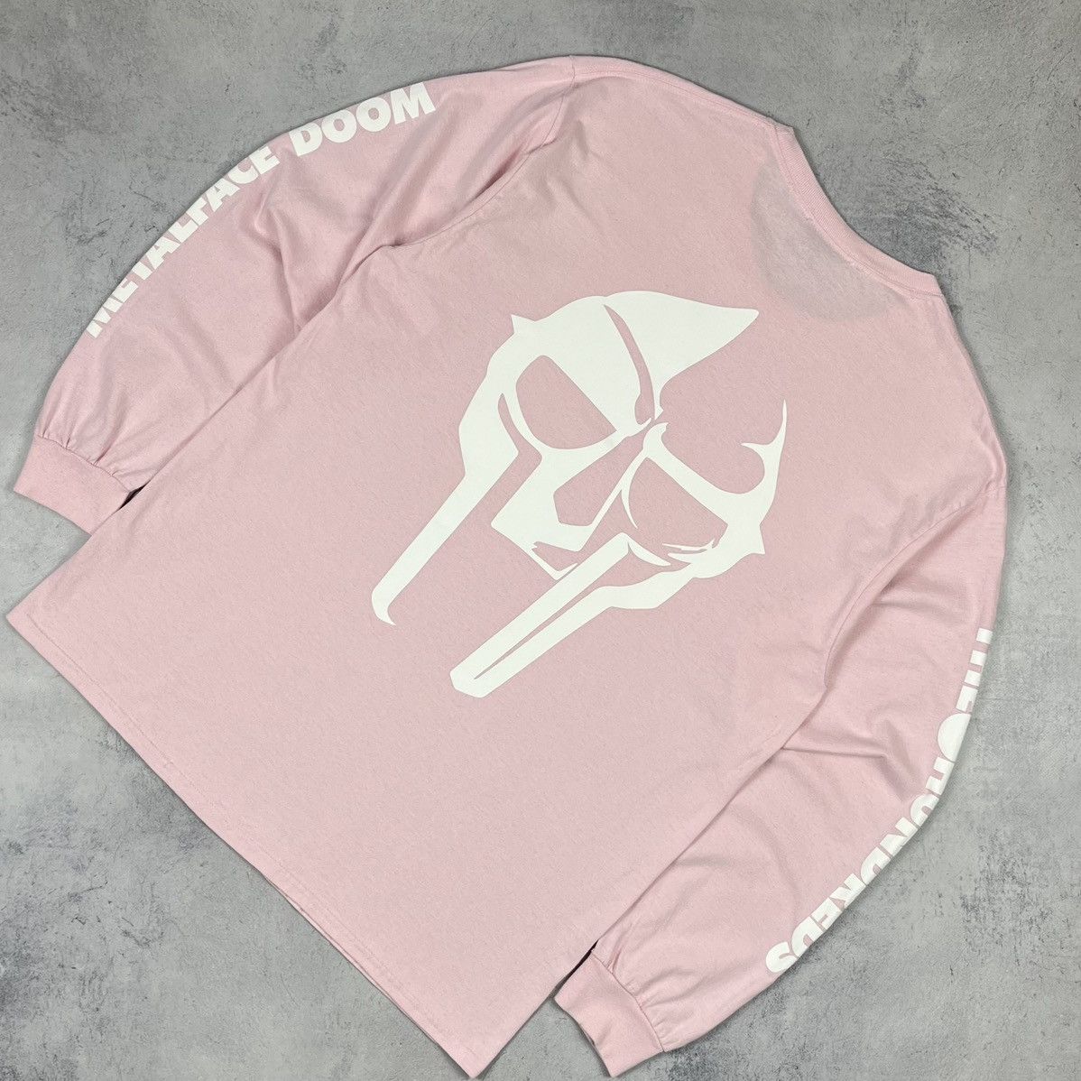 MF Doom × The Hundreds The Hundreds x MF DOOM metalface big logo longsleeve Size US L / EU 52-54 / 3 - 1 Thumbnail