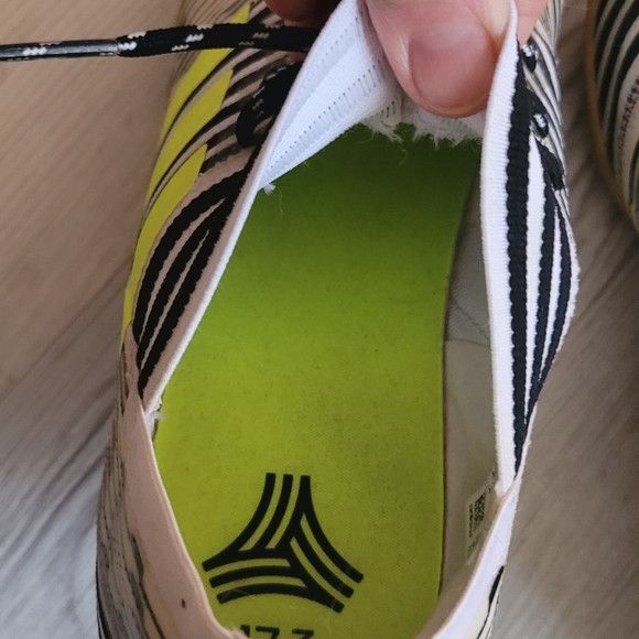 Adidas Adidas Nemeziz Tango Size US 5.5 / EU 38 - 7 Thumbnail