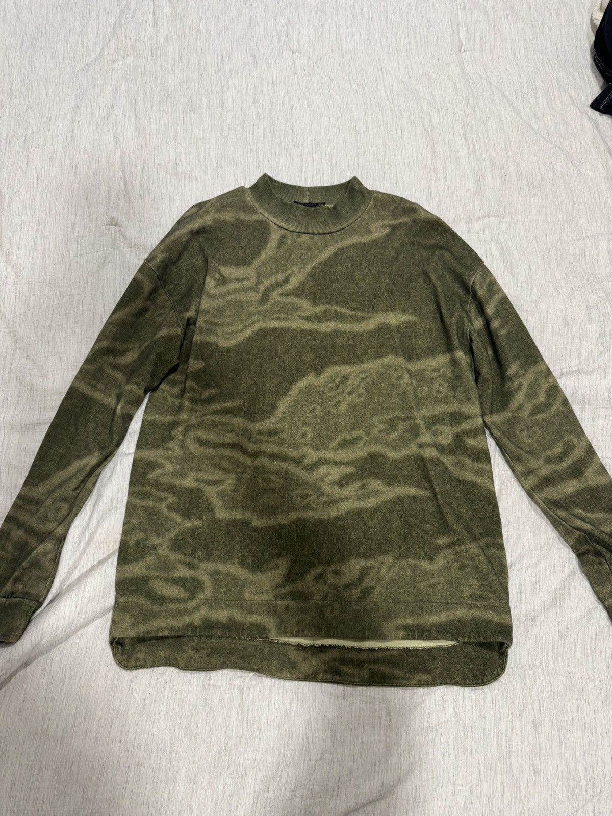 Yeezy Season 3 Camouflage Motto Shirt