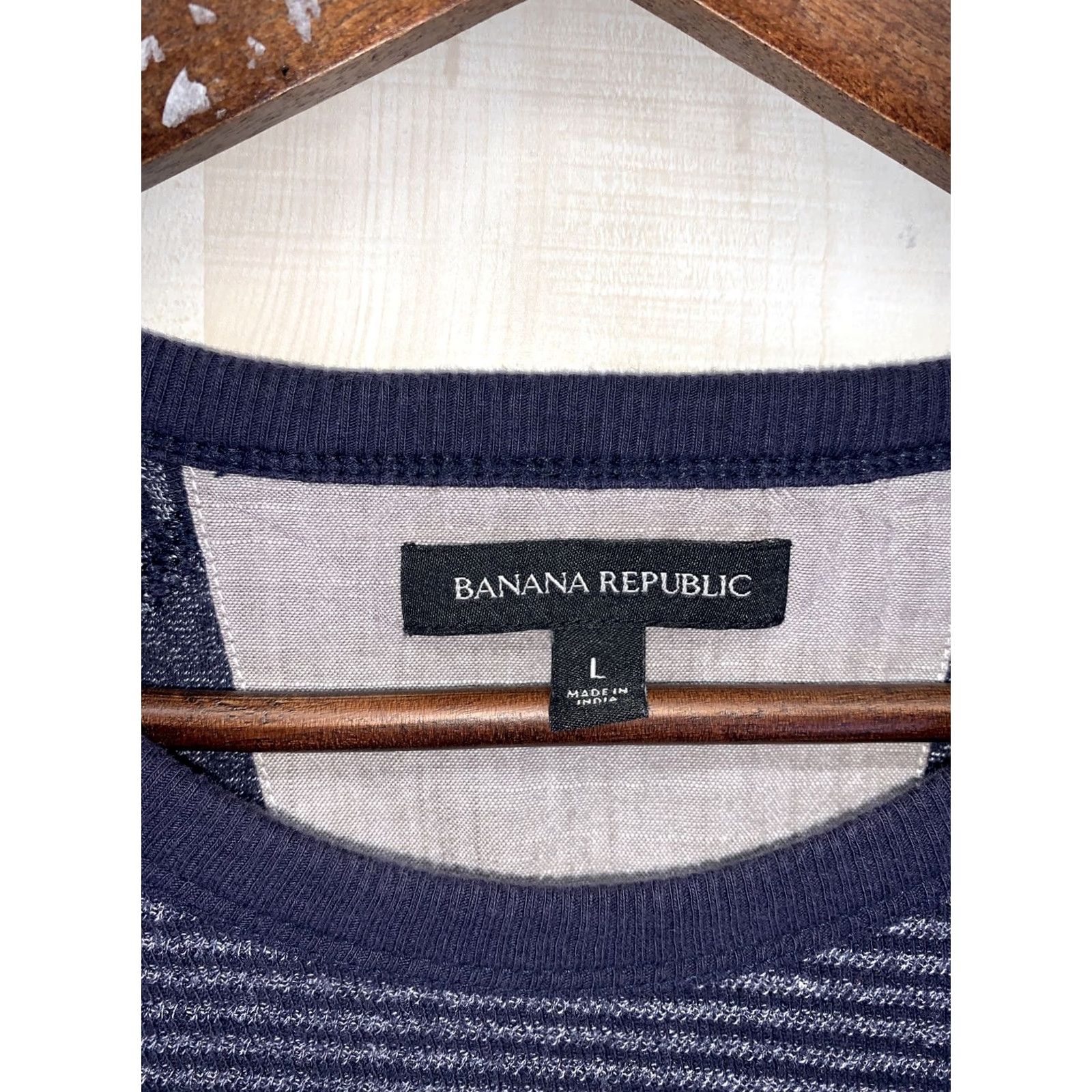 Banana Republic Banana Republic Mens Long Sleeve Shirt Heather Blue Pocket Front Crew Neck Size US L / EU 52-54 / 3 - 2 Thumbnail