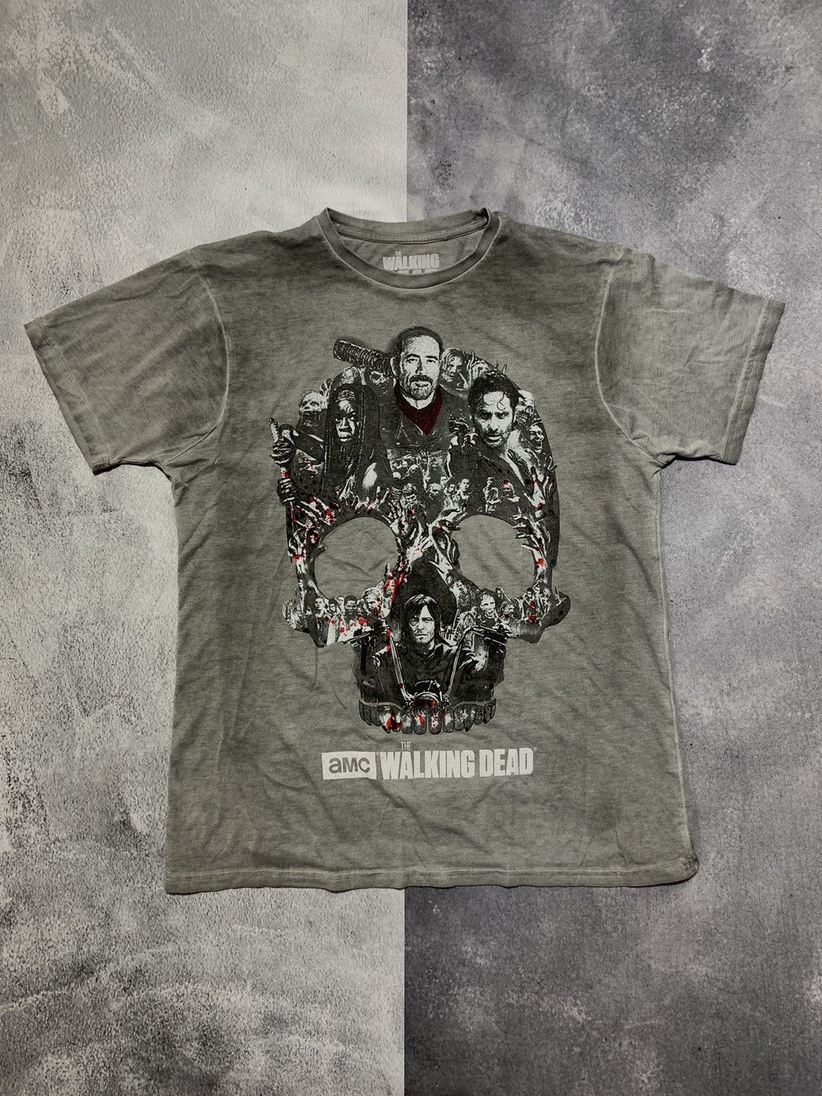 Band Tees VintageY2KTheWalkingDead band tee Big Logo streetwear size L Size US L / EU 52-54 / 3 - 1 Thumbnail