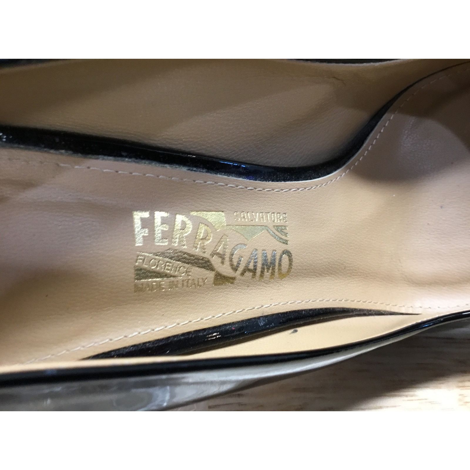 Salvatore Ferragamo Salvatore Ferragamo Flats Women's US 8B Black Comfort Shoes Size US 8 / IT 38 - 9 Thumbnail