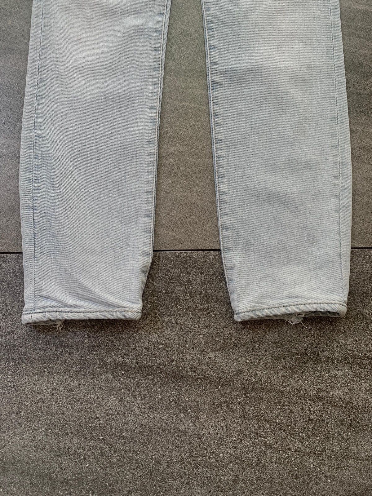 Saint Laurent Paris FREE TAX! D26 Skinny Light Wash Denim Jeans Size US 28 / EU 44 - 4 Thumbnail