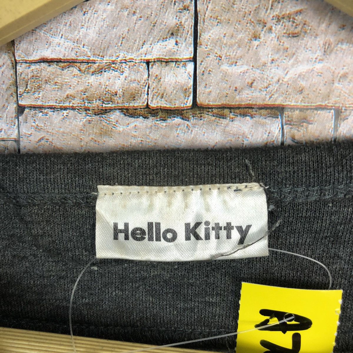 Anime × Japanese Brand Hello Kitty Grey Sweatshirt #A707 Size US M / EU 48-50 / 2 - 9 Thumbnail