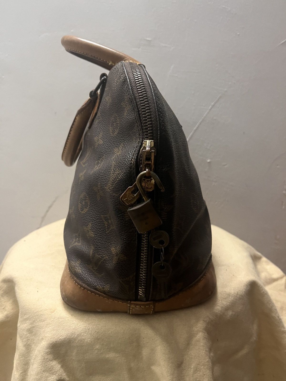Louis Vuitton louis vuitton alma Size ONE SIZE - 3 Thumbnail