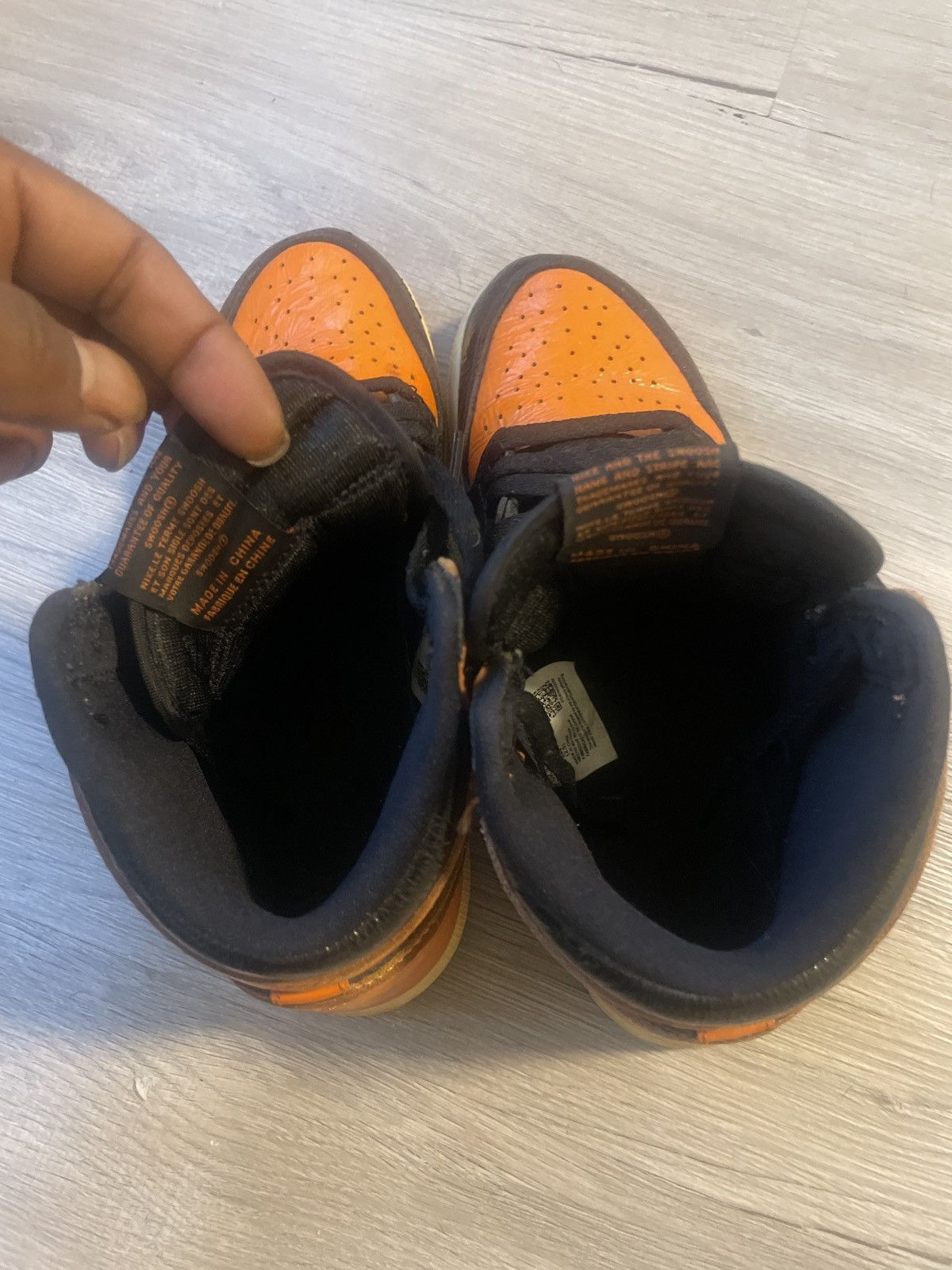 Jordan Brand Air Jordan 1 Retro High OG 'Shattered Backboard 3.0' Size US 6 / EU 39 - 7 Thumbnail