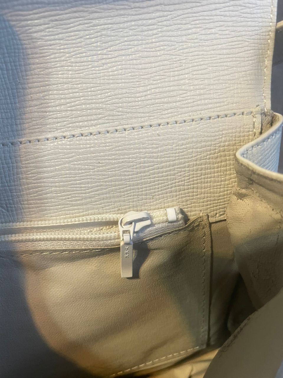 Balmain × Pierre Balmain Authentic Balmain Leather Shoulder Bag Size ONE SIZE - 4 Thumbnail