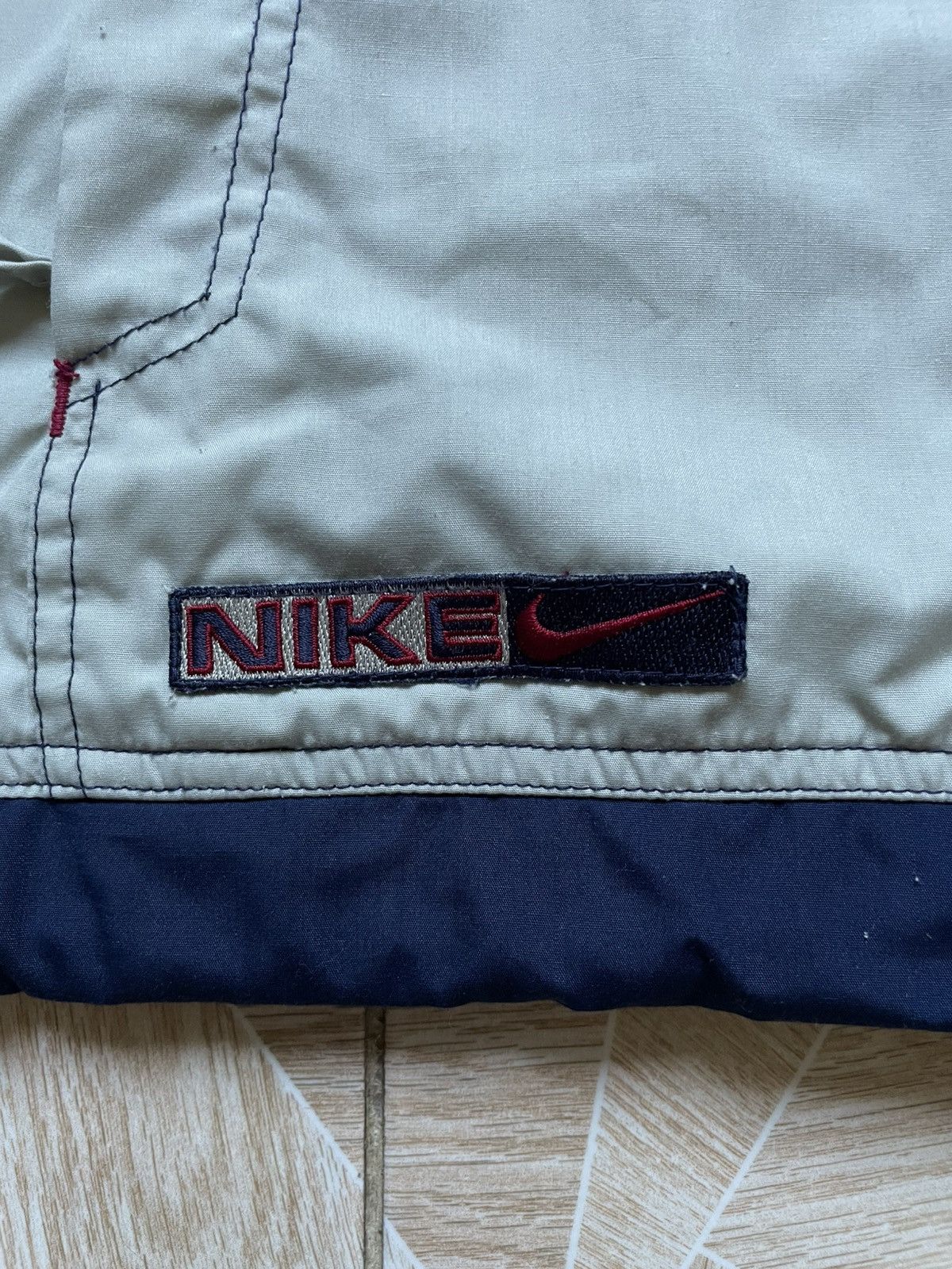 Nike Vintage 2000s Nike Jacket Mens Windbreaker Swoosh Logo Black Size US L / EU 52-54 / 3 - 6 Thumbnail