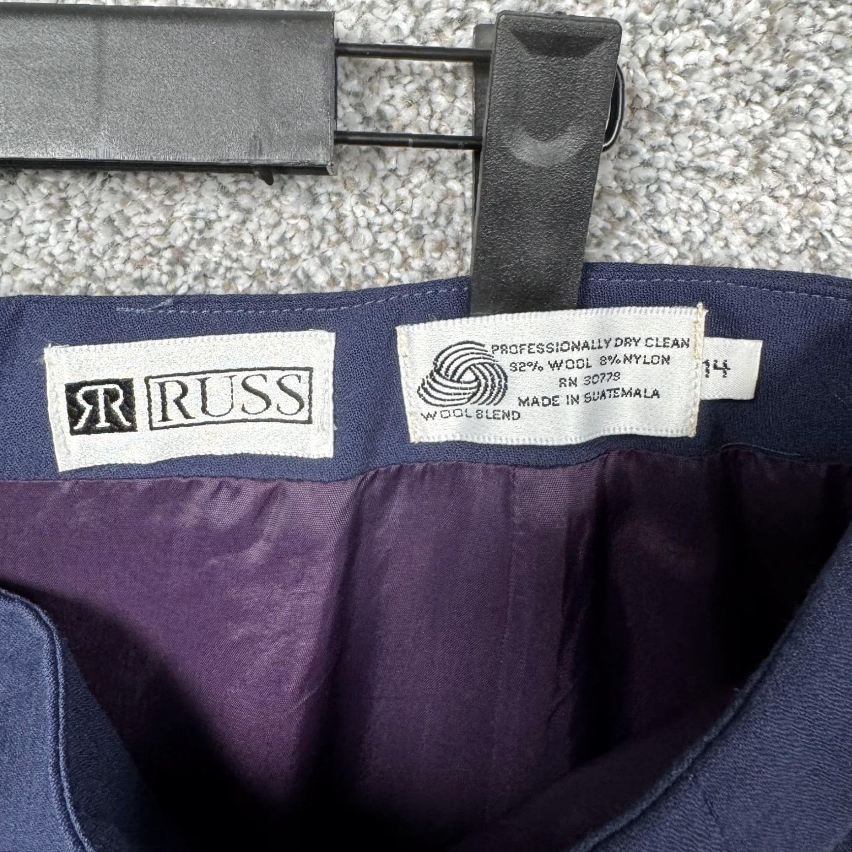 Vintage VINTAGE Russ Skirt 14 Wool Blend Lined Pencil Career Office Classic Workwear Women Waist 33in Knee Length Navy Blue Womens Size 36" / US 14 / IT 50 - 5 Thumbnail