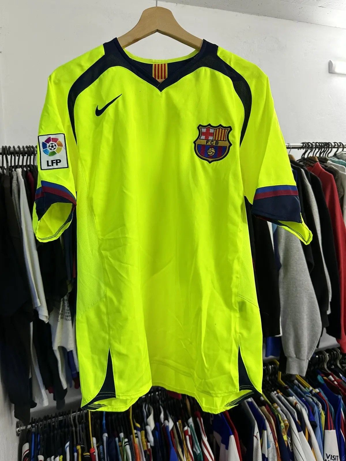F.C. Barcelona #10 Ronaldinho RARE SOCCER JERSEY
