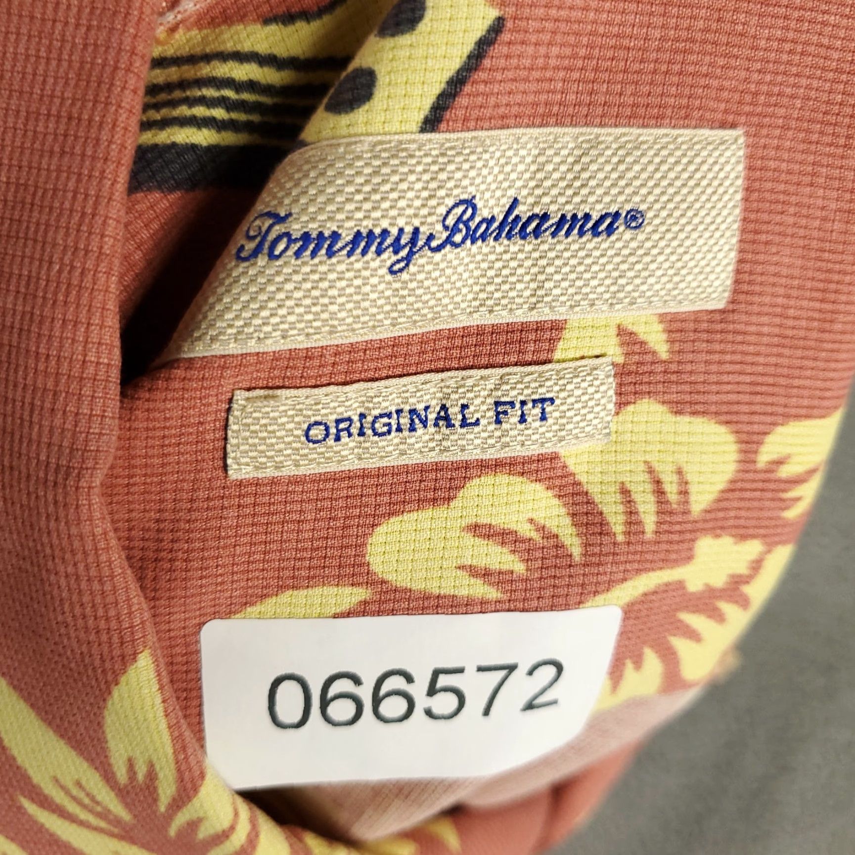 Tommy Bahama Tommy Bahama Shirt Mens XL Red Silk Hawaiian Button Up Size US XL / EU 56 / 4 - 7 Thumbnail