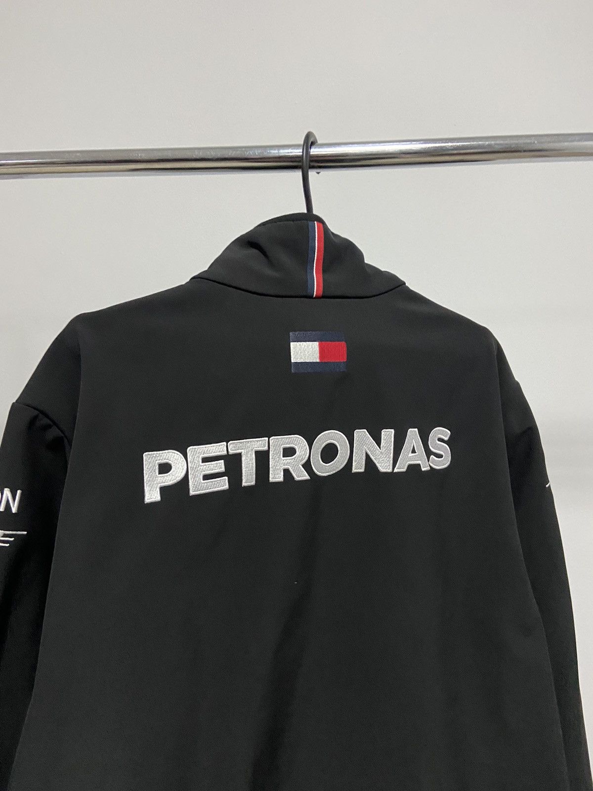Mercedes-Benz × Vintage Petronas Mercedes AMG Sweatshirt Jacket Vintage Racing Size US XL / EU 56 / 4 - 4 Thumbnail