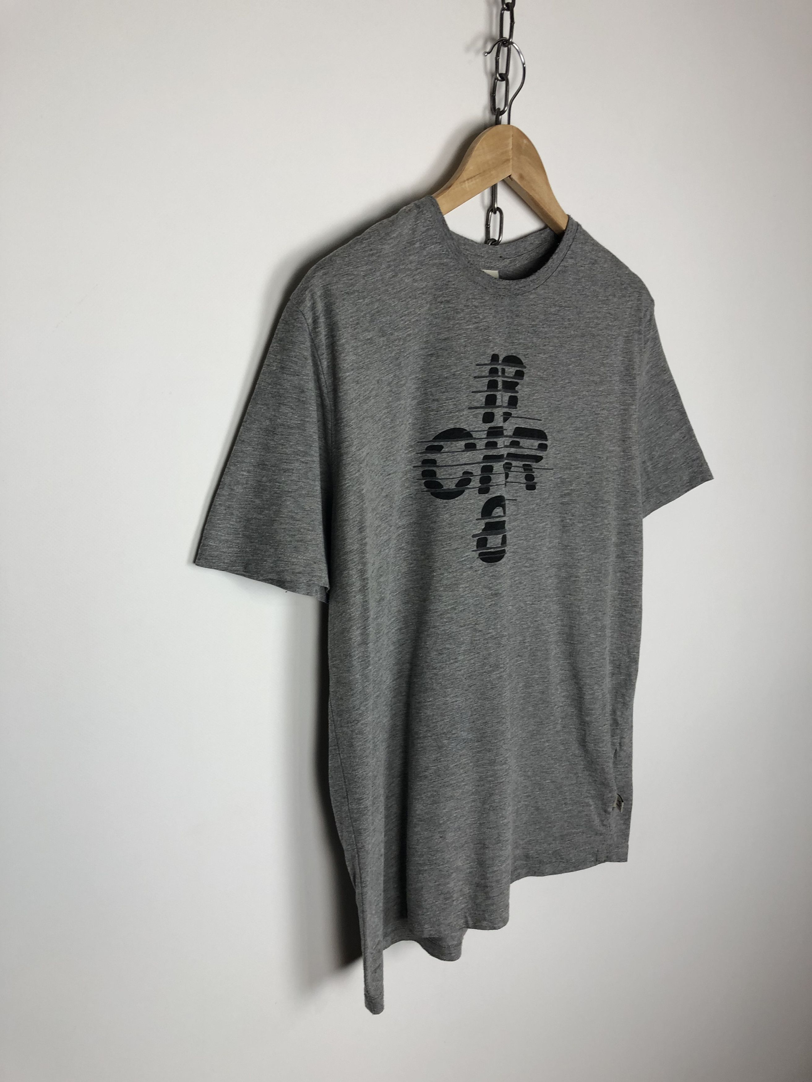 Cerruti 1881 Cerruti 1881 T-Shirt Center Logo Gray Tee size XL Size US XL / EU 56 / 4 - 5 Thumbnail