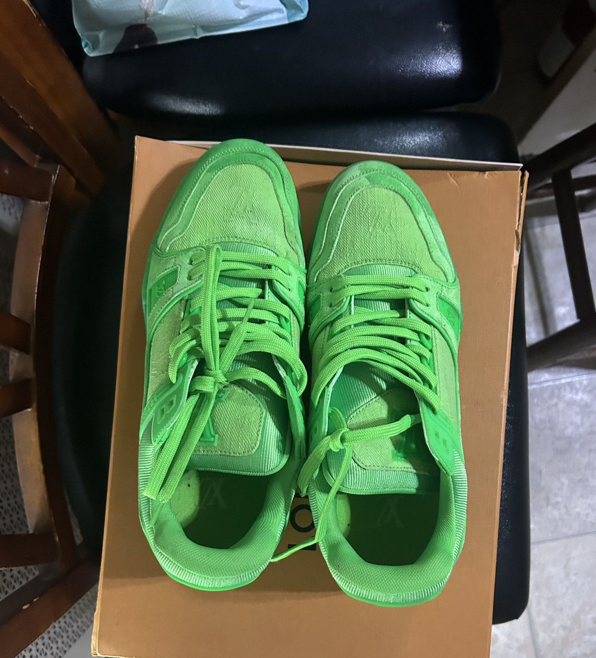 Louis Vuitton Louis Vuitton Trainer 'Fluorescent Green Monogram Size US 7 / EU 40 - 2 Thumbnail