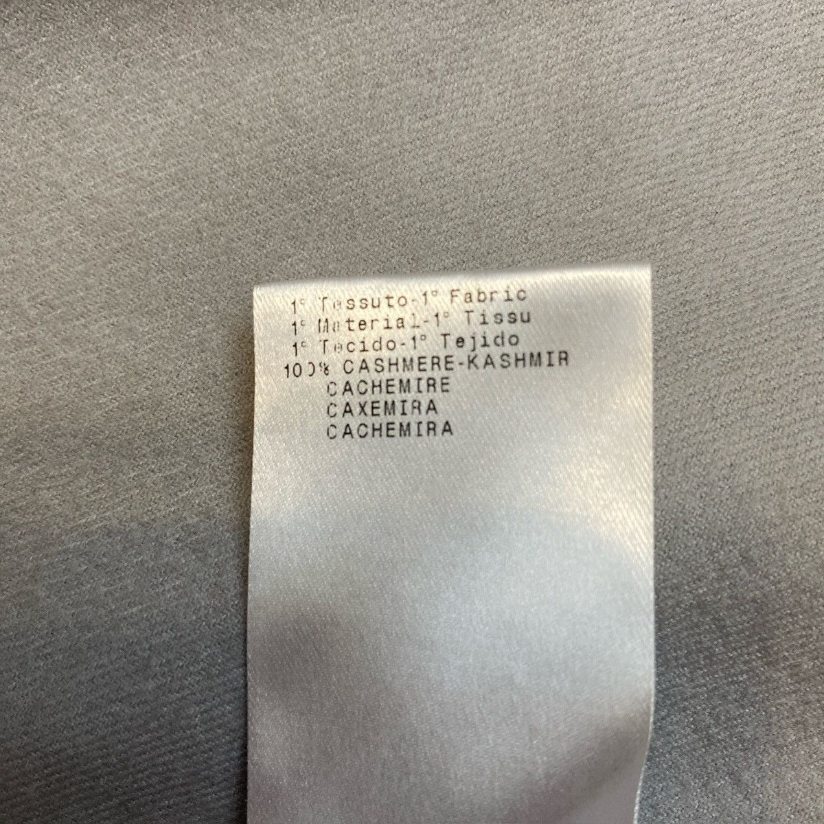 Giorgio Armani Giorgio Armani Cashmere Light Gray Over Coat Size L / US 10 / IT 46 - 9 Thumbnail