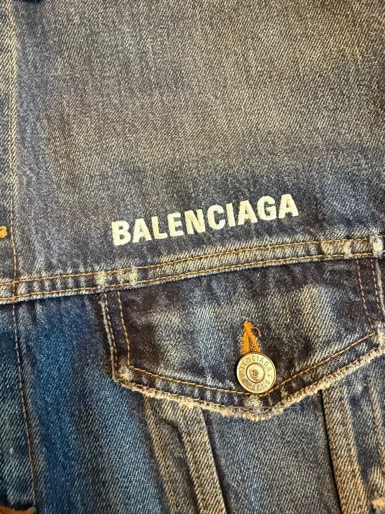 Balenciaga Balenciaga Classic Denim Jacket Size XXS / US 00 / IT 34 - 5 Thumbnail