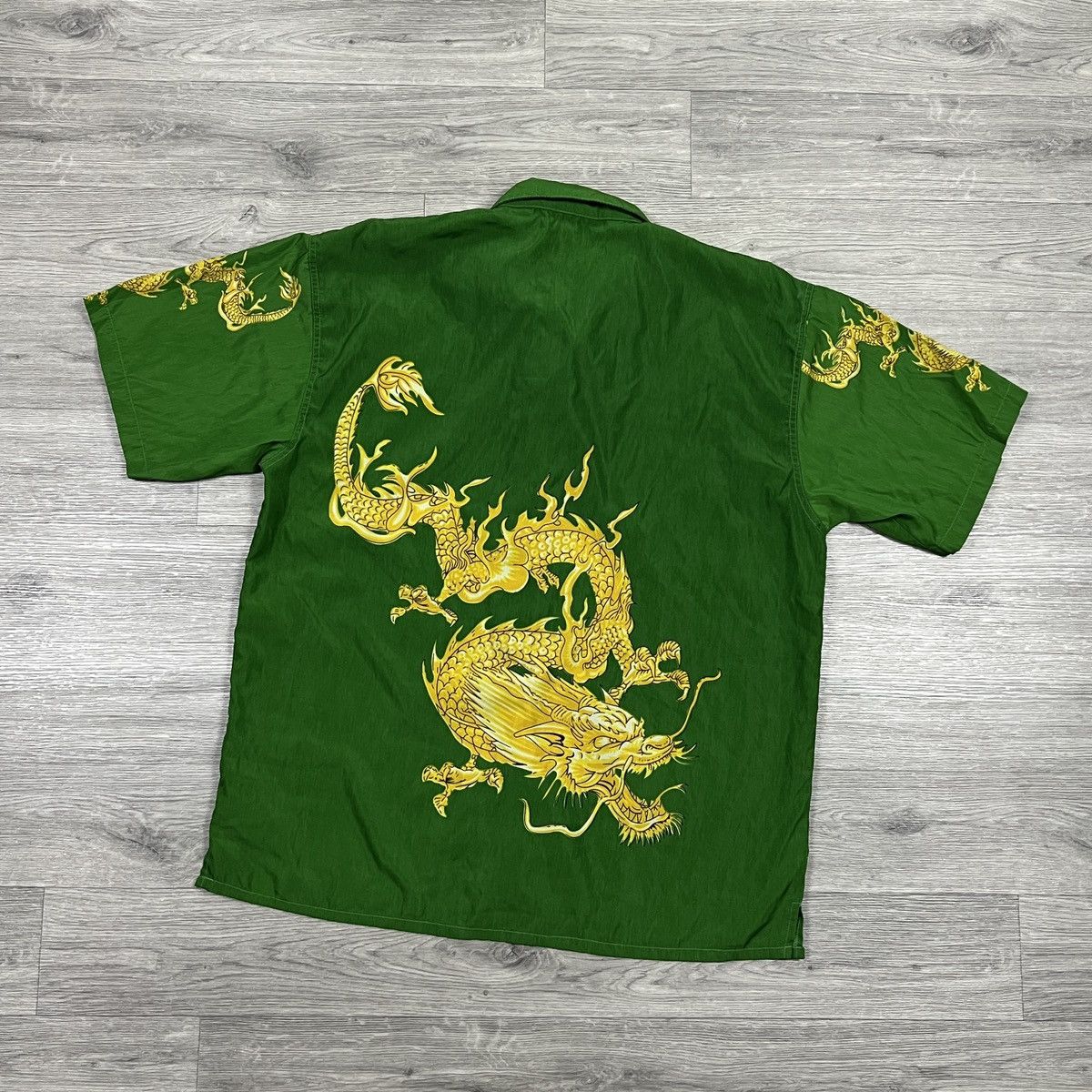Other Vintage Brother Dragon Graphic Shirt Green Y2K Short Sleeve Size US XL / EU 56 / 4 - 4 Thumbnail