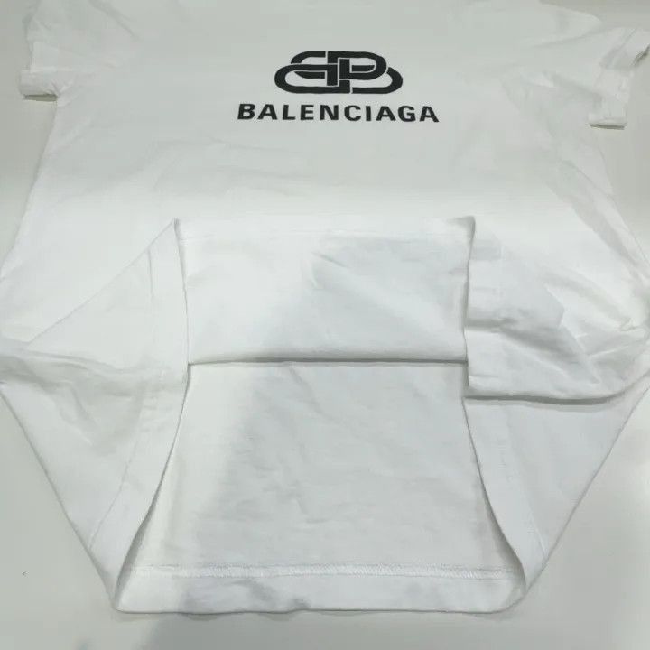 Balenciaga Balenciaga Women's Standard Fit White T-Shirt 0079-2507 Size S / US 4 / IT 40 - 7 Thumbnail