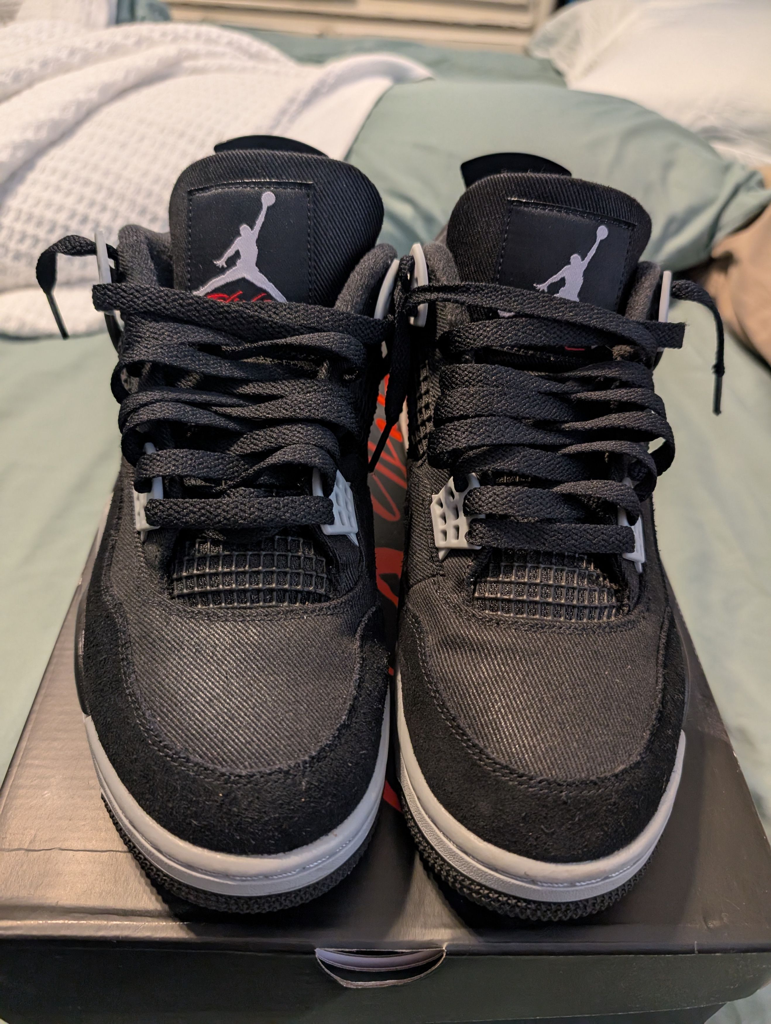 Jordan Brand Air Jordan Retro 4 SE Black Canvas Size US 9.5 / EU 42-43 - 1 Thumbnail