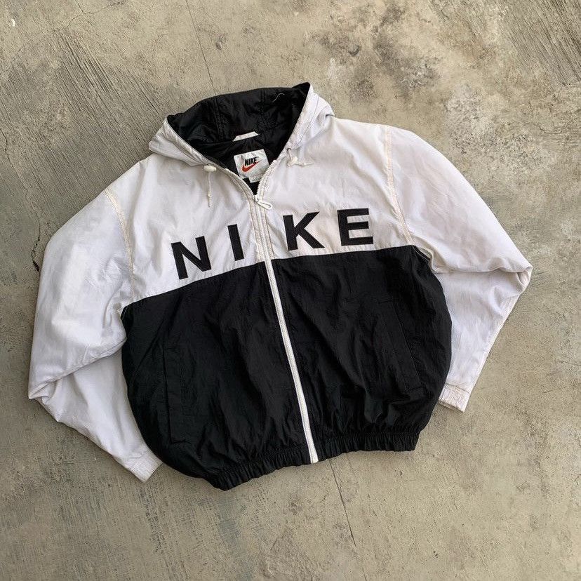 NIKExVTG90’