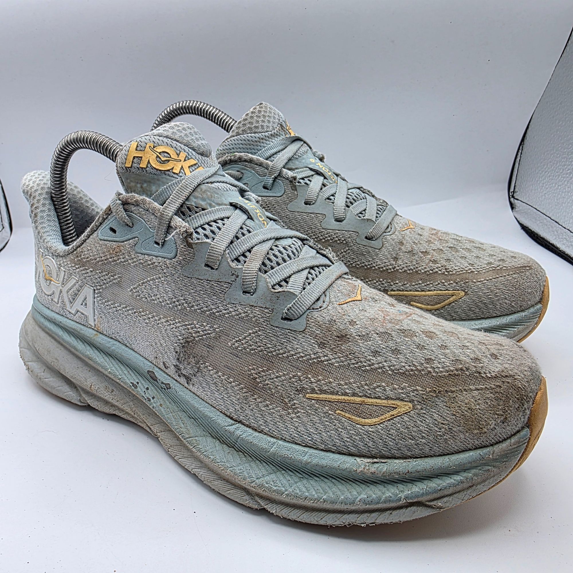 Hoka Hoka One One Clifton 9 Womens Size 7 B Cloud Blue Ice White Size US 7 / IT 37 - 1 Thumbnail