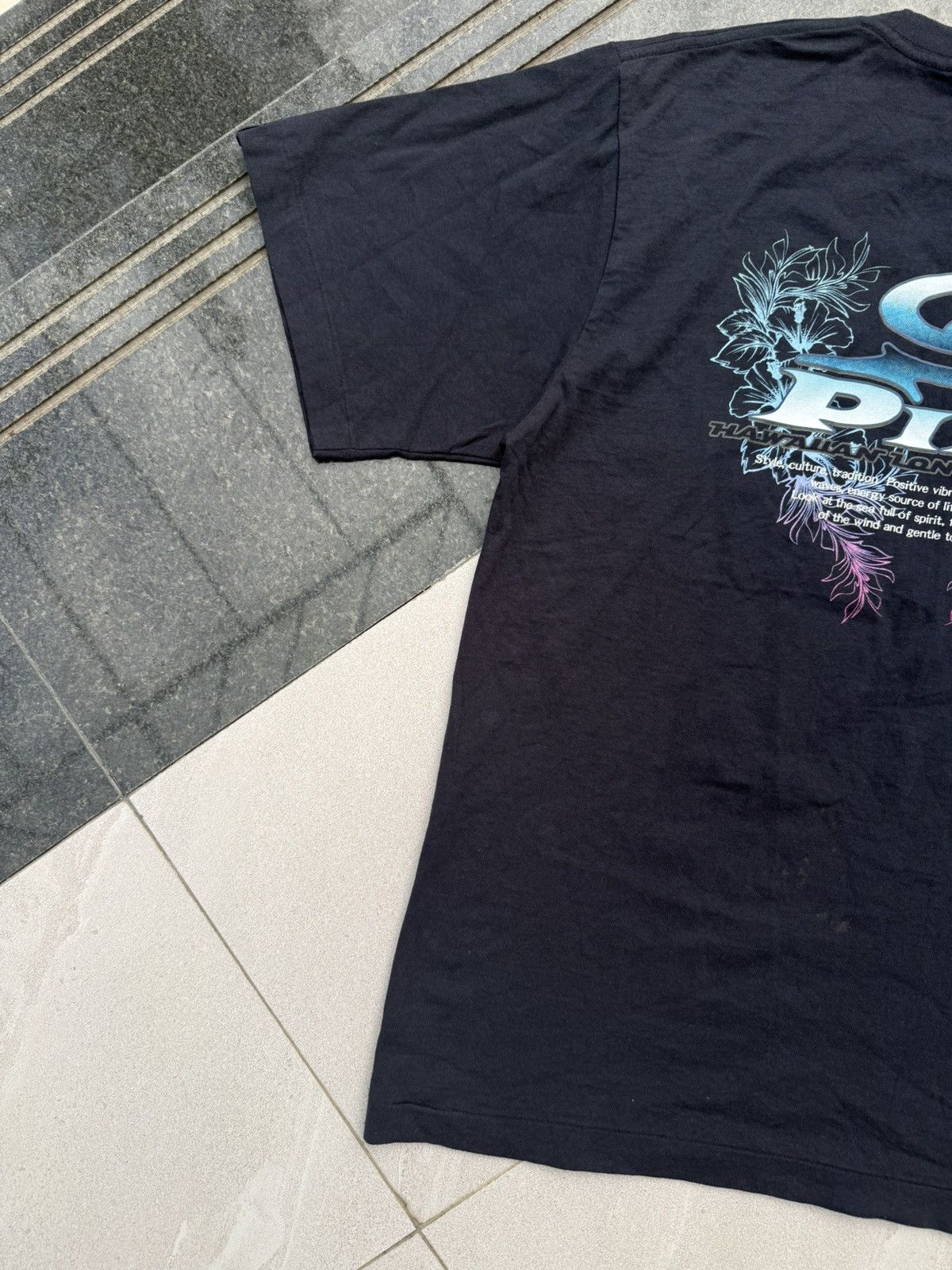Japanese Brand 90’s PIKO RARE MULTI LOGO HAWAIIAN SURF RETRO VINTAGE TSHIRT Size US M / EU 48-50 / 2 - 6 Thumbnail