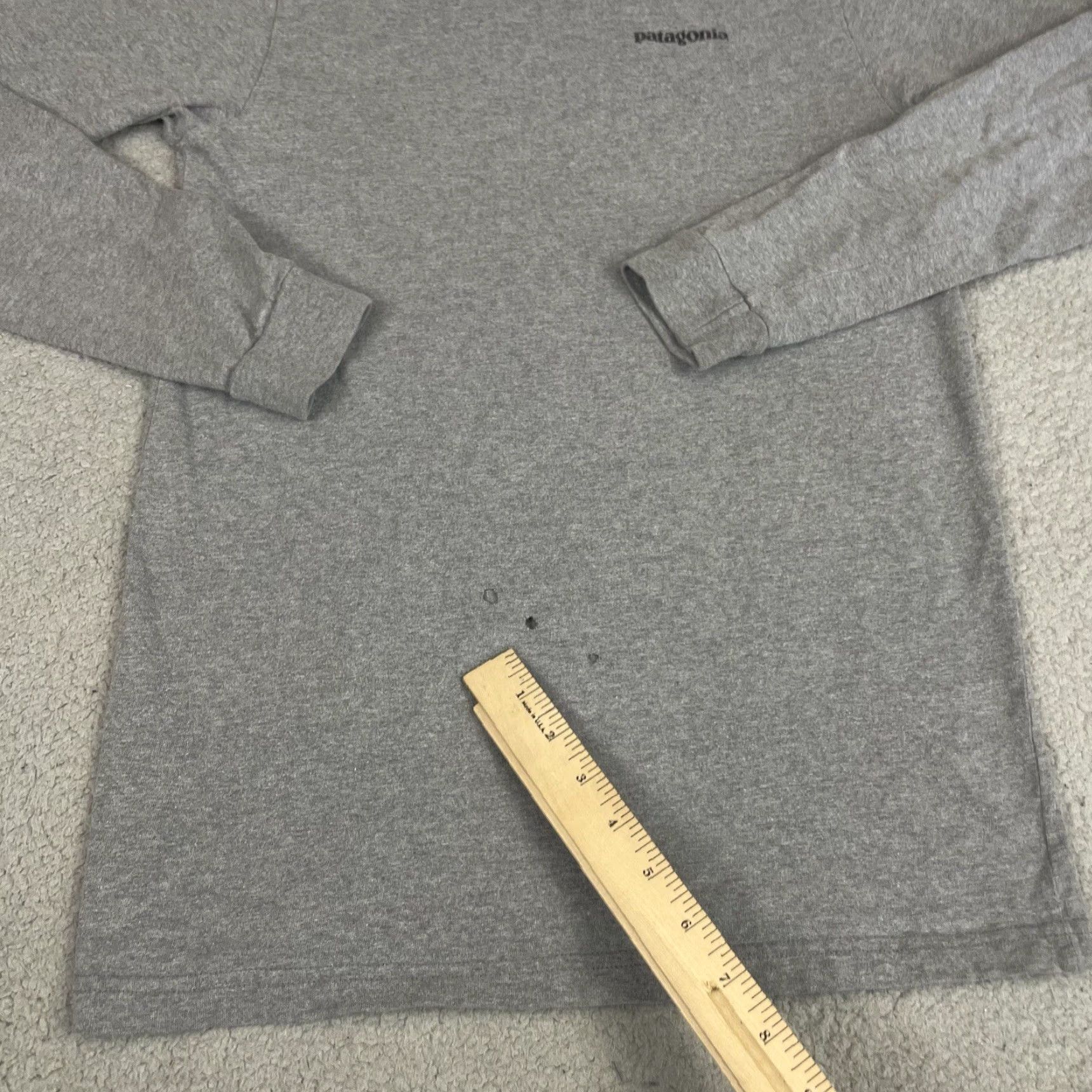 Patagonia VINTAGE Patagonia Shirt Adult Small Gray Long Sleeve Casual Responsibili-tee Outdoor S Mens Size US S / EU 44-46 / 1 - 5 Thumbnail