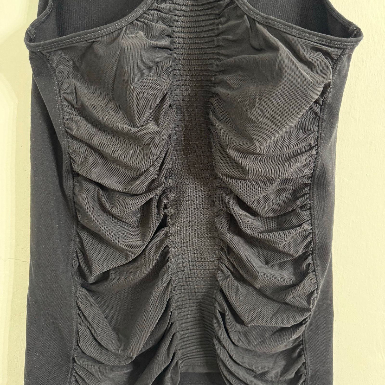 Athleta Athleta Bakasana Tank Top Black Ruched Mesh Size Small Size S / US 4 / IT 40 - 5 Thumbnail