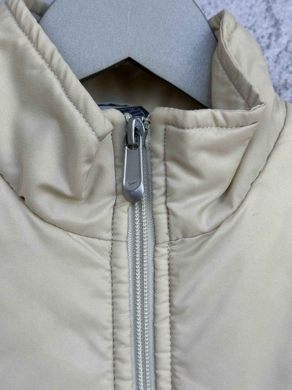 Nike Nike Y2K Puffer Padded Jacket Nylon Swoosh Cream Quilted Size M / US 6-8 / IT 42-44 - 9 Thumbnail