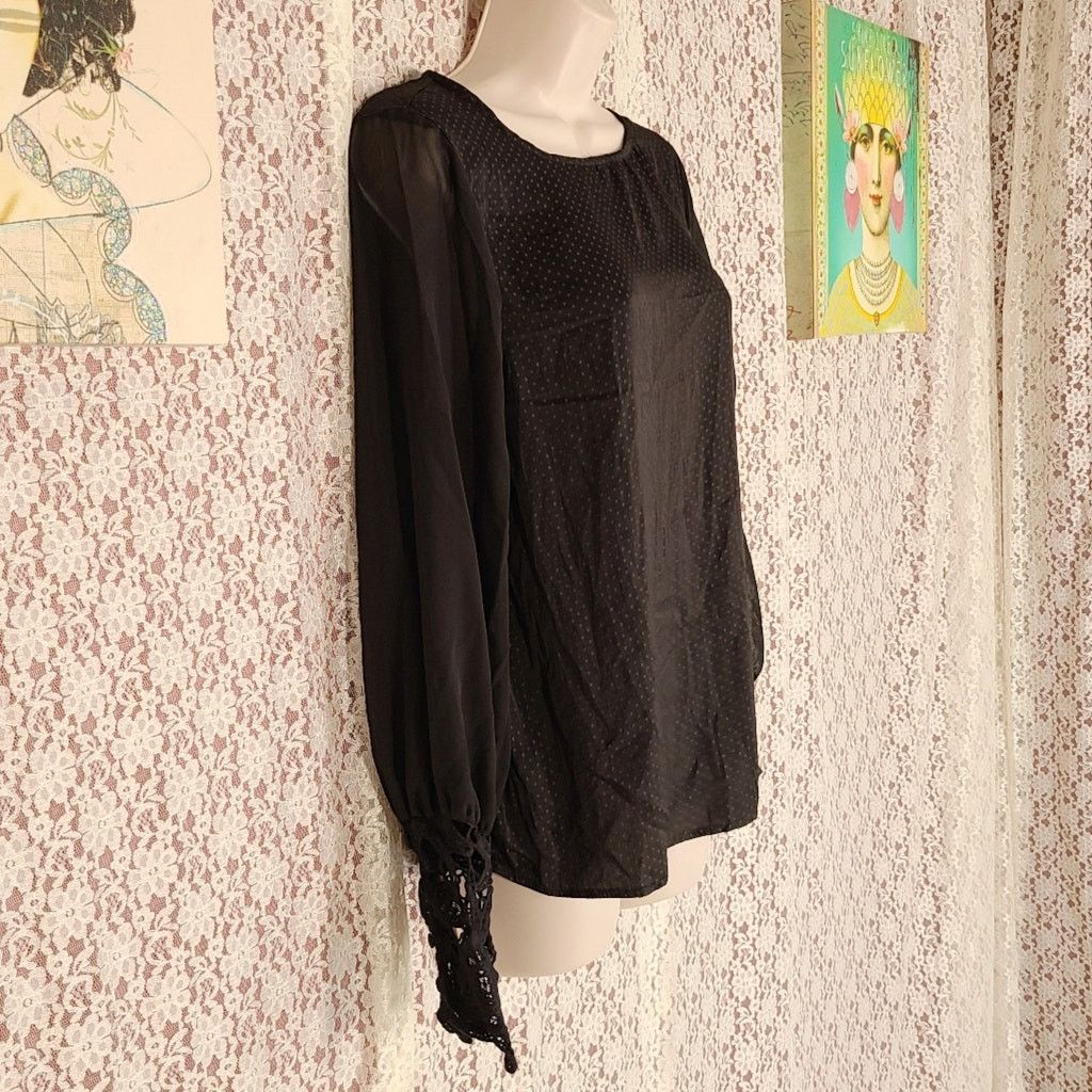 Other NWT Buckle Gimmicks black polka dot lace sleeve blouse small Size S / US 4 / IT 40 - 2 Thumbnail