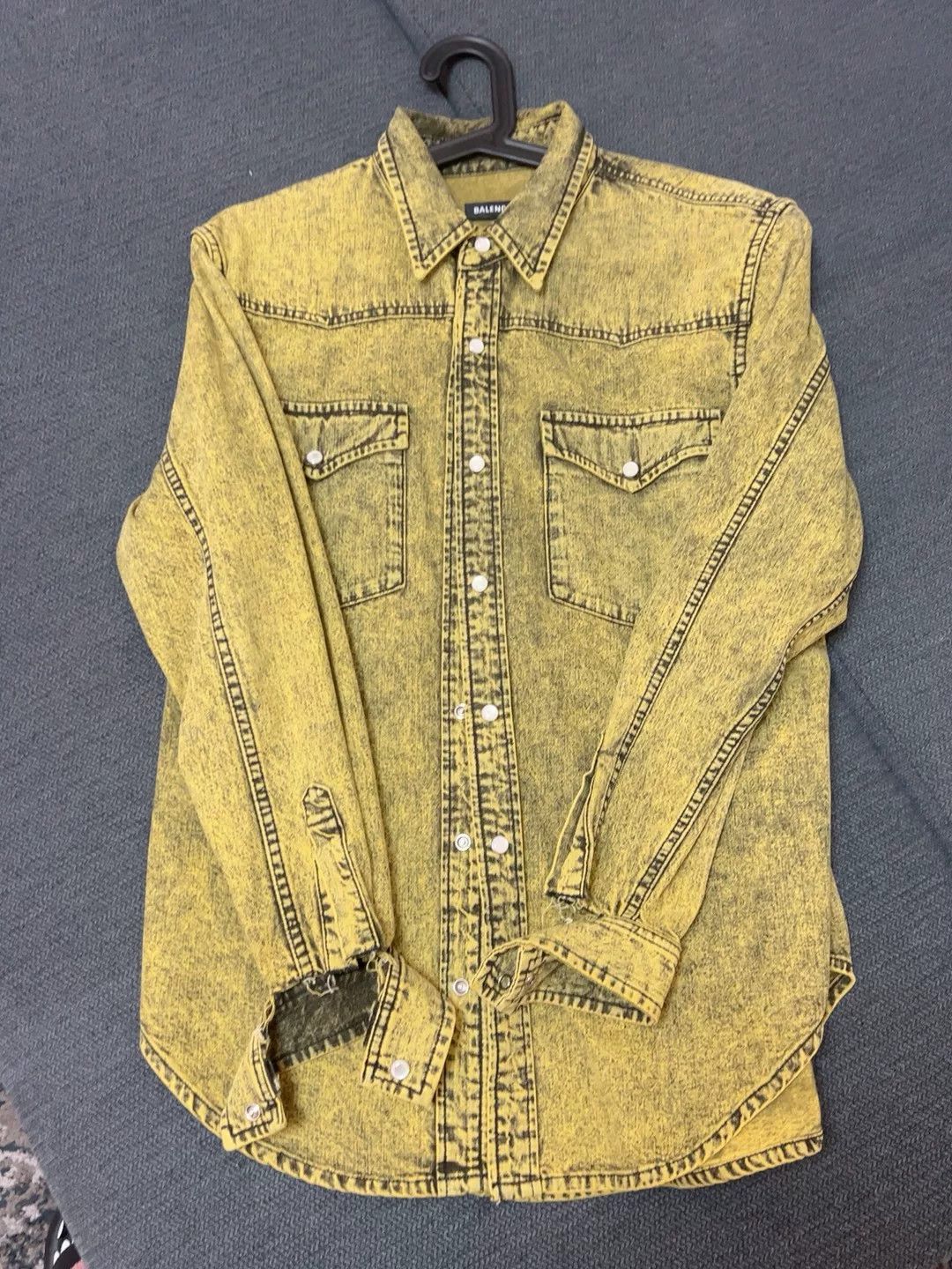 Balenciaga Balenciaga Yellow Distressed Denim Jacket Size US M / EU 48-50 / 2 - 1 Thumbnail