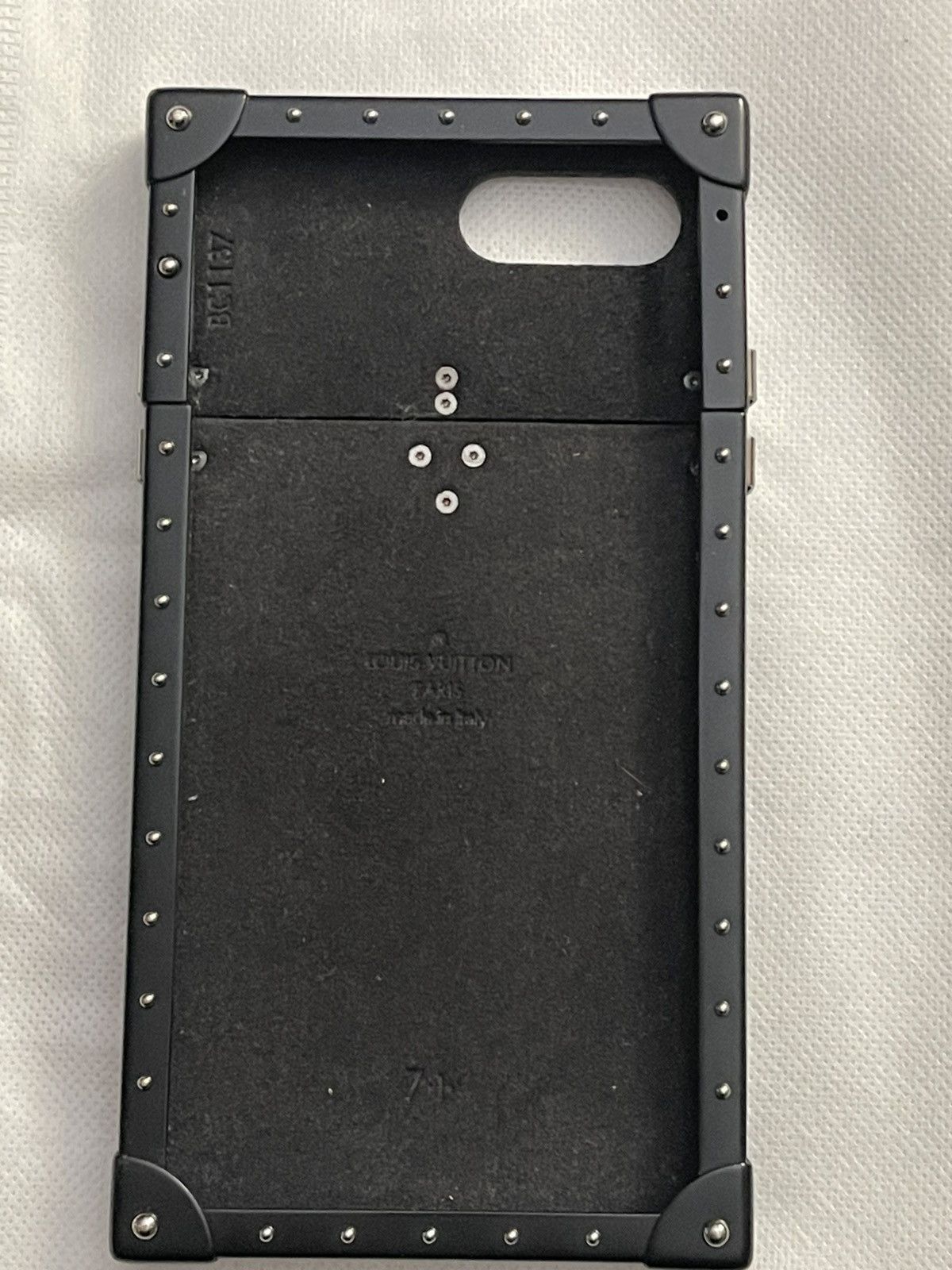 Louis Vuitton Louis Vuitton 8 Plus Phone Case Size ONE SIZE - 6 Thumbnail