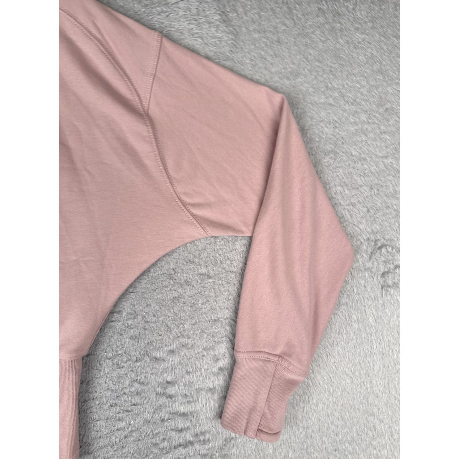 Athleta Athleta Sweater Womens XS Pink Dolman Sleeve Crew Pullover Cropped Knit Pullover Casual Fall Winter Size XS / US 0-2 / IT 36-38 - 2 Thumbnail