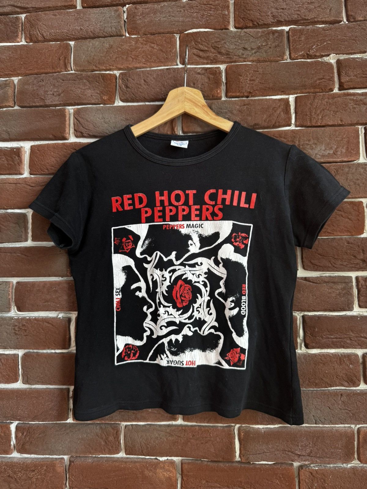 Band Tees 90s Rare RHCP Blood Sugar Babydoll Rock Band Tshirt 00s Y2K Size S / US 4 / IT 40 - 1 Thumbnail