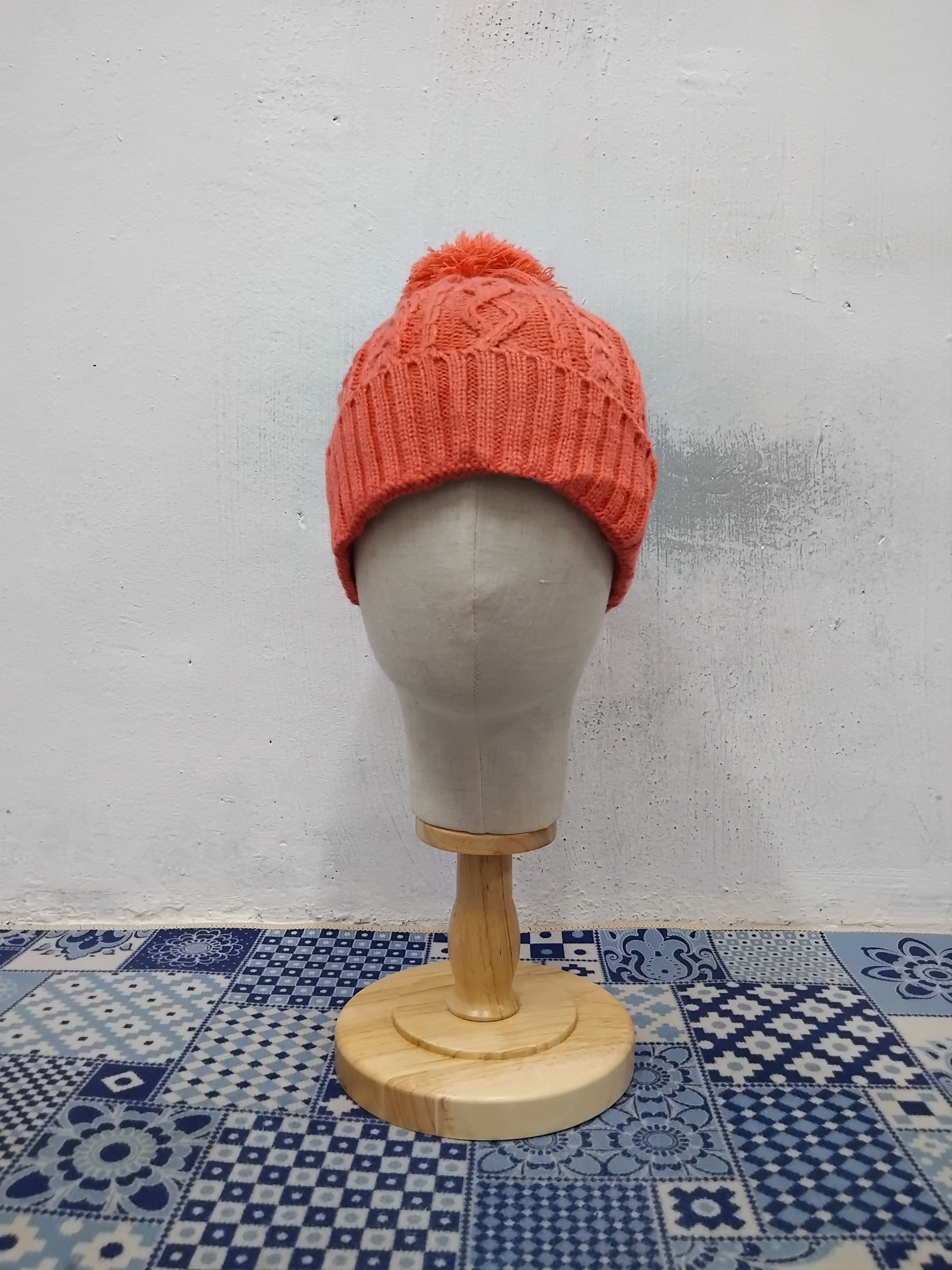 Japanese Brand 💥Basiquenti pink colour beanie hat Size ONE SIZE - 1 Thumbnail