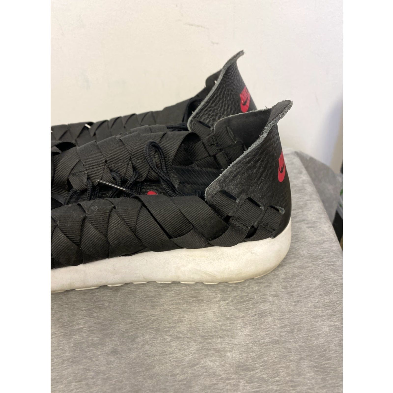 Nike 2014 Nike Roshe Run Woven Men’s 11.5 Black Nike Roshe Run Sneaker Mens Size 11.5 Woven Black 2014 Size US 12 / EU 45 - 6 Thumbnail