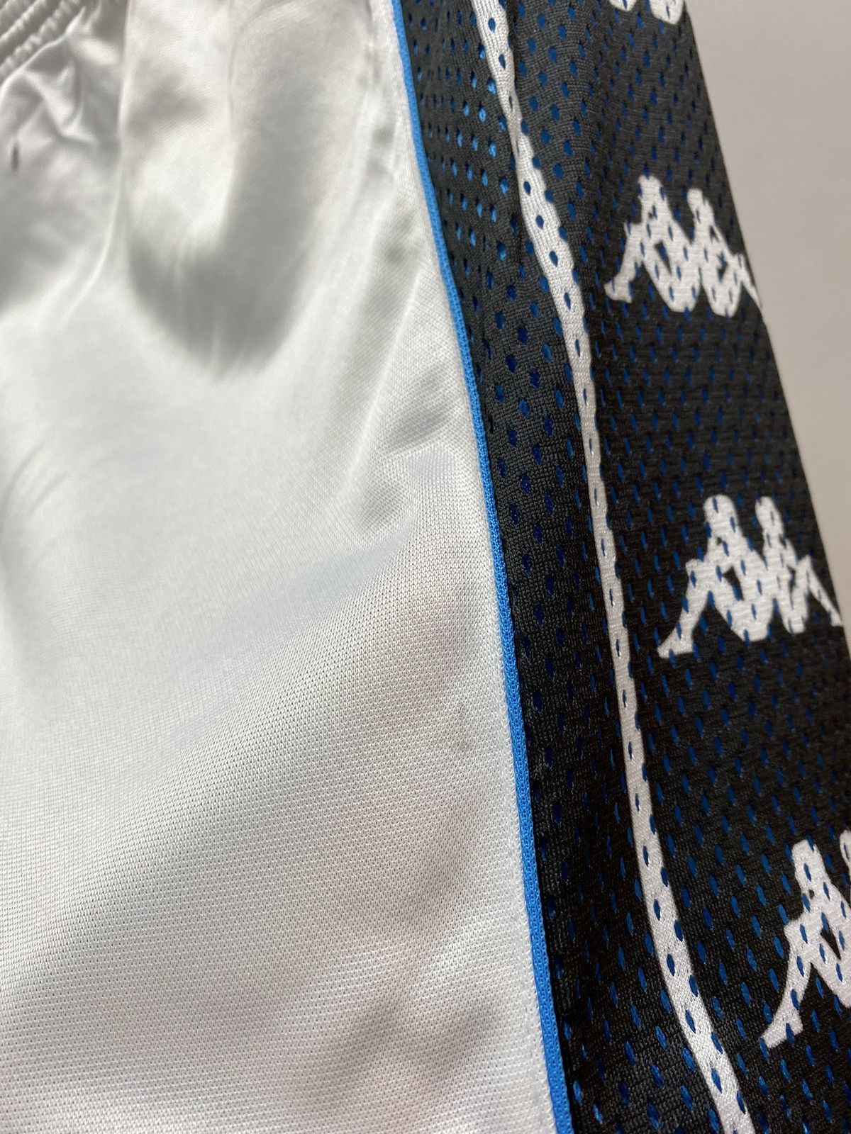 Kappa Vintage Gremio Kappa Soccer Shorts Football kit Men’s XL Size US 36 / EU 52 - 9 Thumbnail