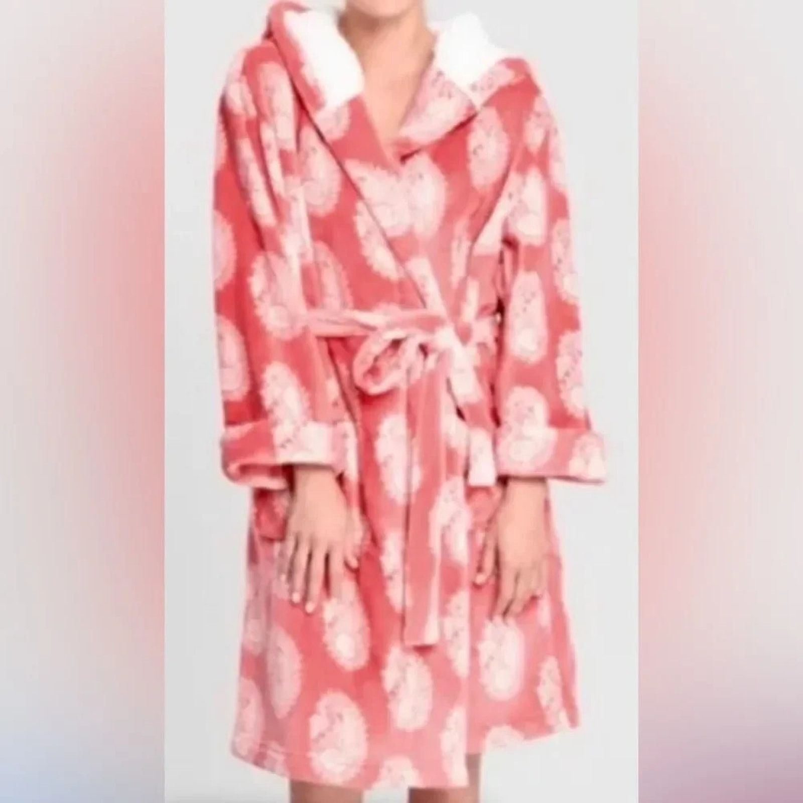 The Unbranded Brand World Market faux Sherpa hooded fleece robe.1 size fits most Size ONE SIZE - 1 Thumbnail