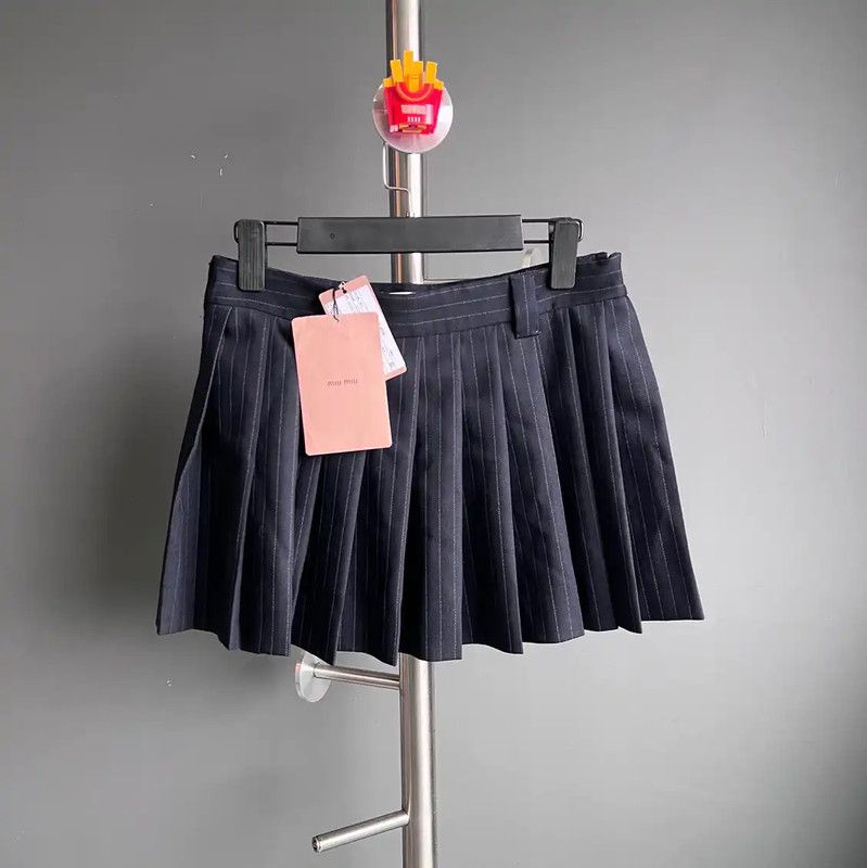 Miu Miu Miu Miu Dark Blue Pleated Skirt 0089 Size 28" / US 6 / IT 42 - 1 Thumbnail