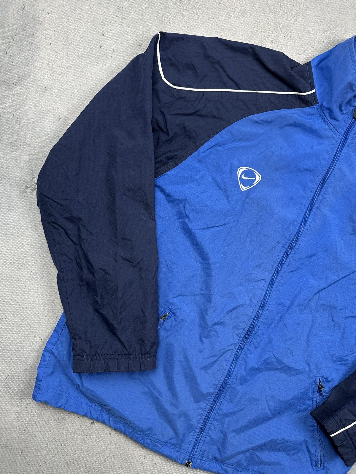 Nike Vintage Nike Blue Navy Track Jacket Full Zip Mesh Lining 90s Size US L / EU 52-54 / 3 - 7 Thumbnail