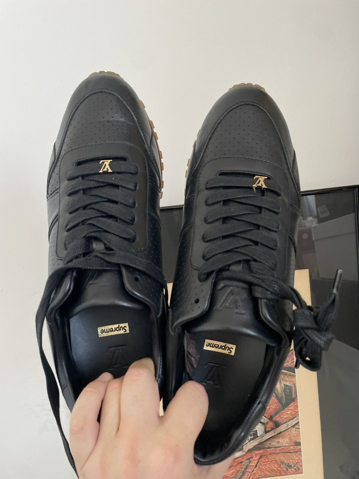 LOUIS VUITTON x SUPREME RUNAWAY SNEAKERS Size 7,5 LV / 8,5 US